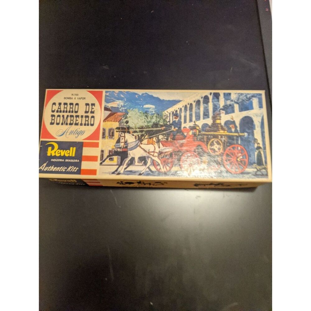 Vintage Revell H-700 Carro de Bombeiro Fire Truck Model Kit Brazil